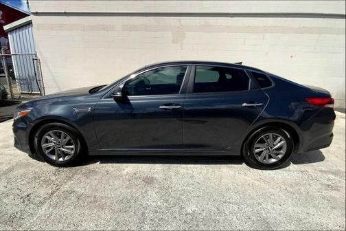 2020 Kia Optima LX