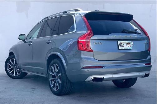 Osmium Grey Metallic 2017 Volvo XC90 T6 Momentum