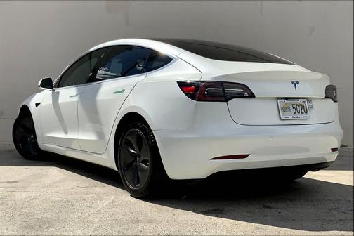 2020 Tesla Model 3 Standard Range Plus
