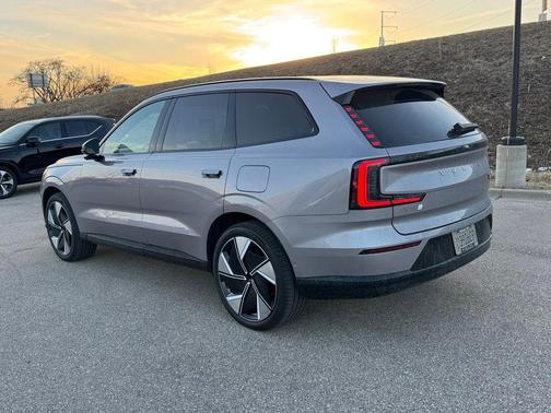 Aurora Blue 2026 Volvo EX90 Ultra, Twin Motor Performance, Fully electric, 7 Seats