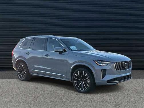 2025 Volvo XC90 Plus