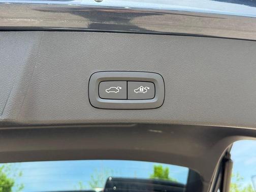 Denim Blue 2026 Volvo XC40 Plus, B5 AWD Gas (mild hybrid), Dark