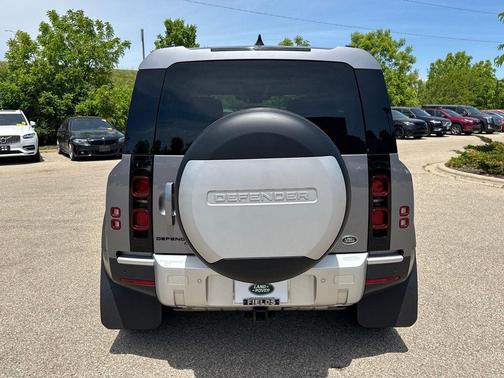 Eiger Grey Metallic 2023 Land Rover Defender 110 SE