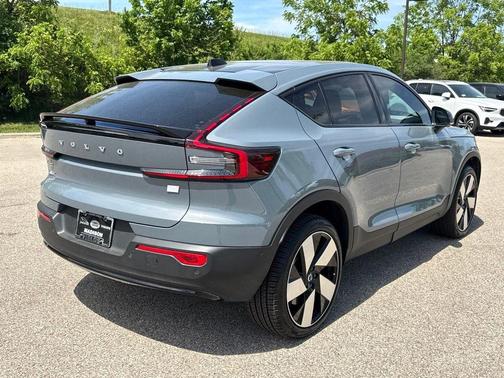 Thunder Gray Metallic 2023 Volvo C40 Recharge Pure Electric Twin Ultimate