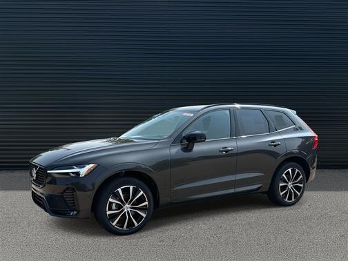 2025 Volvo XC60 B5 Plus