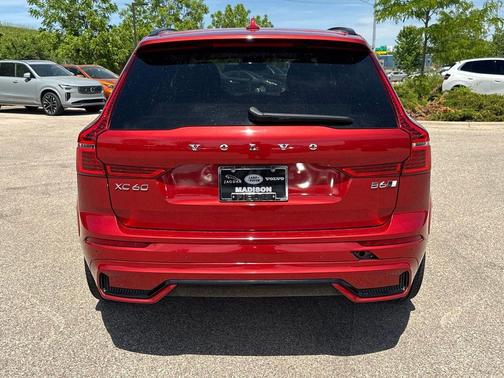 Fusion Red Metallic 2023 Volvo XC60 B6 Ultimate Dark Theme