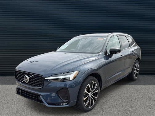 2025 Volvo XC60 B5 Plus