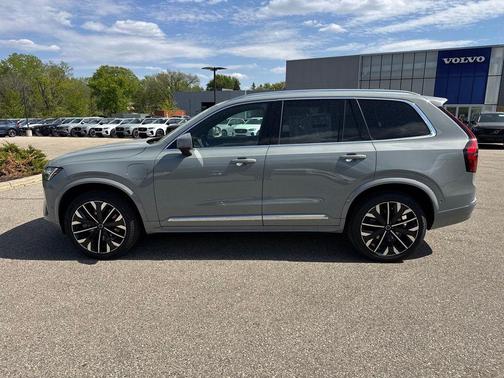 Vapour Grey Metallic 2026 Volvo XC90 Plug-In Hybrid Plus, T8 AWD, Electric/Gasoline, Bright, 7 Seats