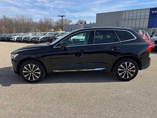 2023 Volvo XC60 Plus