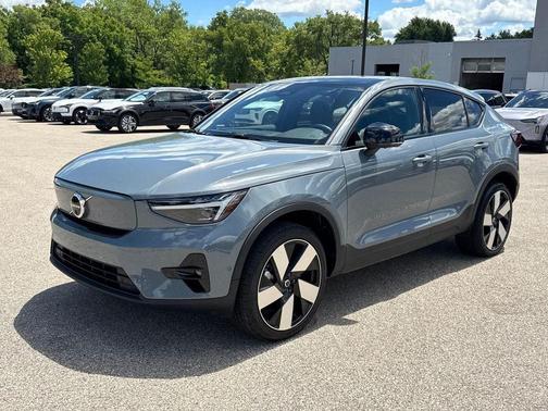 Thunder Gray Metallic 2023 Volvo C40 Recharge Pure Electric Twin Ultimate