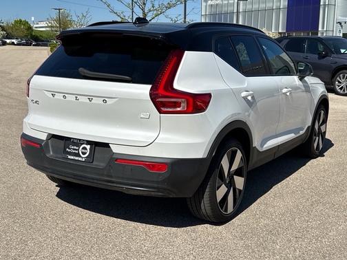 2024 Volvo XC40 Recharge Pure Electric Twin Plus