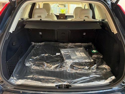 Denim Blue 2027 Volvo XC60 Ultra
