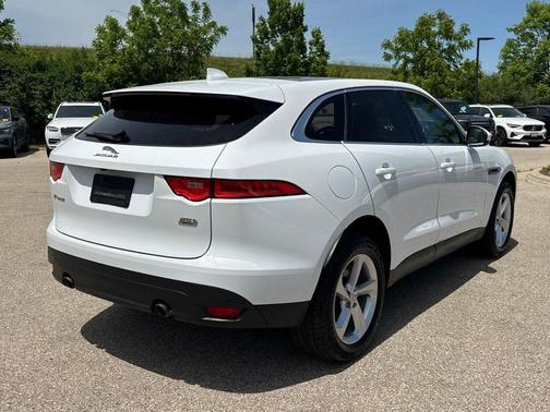 Fuji White 2019 Jaguar F-PACE 25t Premium