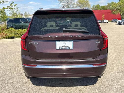 Mulberry Red Metallic 2026 Volvo XC90 Plug-In Hybrid Ultra, T8 AWD, Electric/Gasoline, Bright, 7 Seats