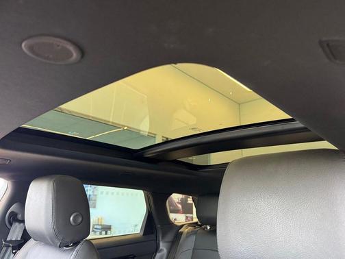 Arroios Grey Metallic 2024 Land Rover Range Rover Evoque Dynamic SE