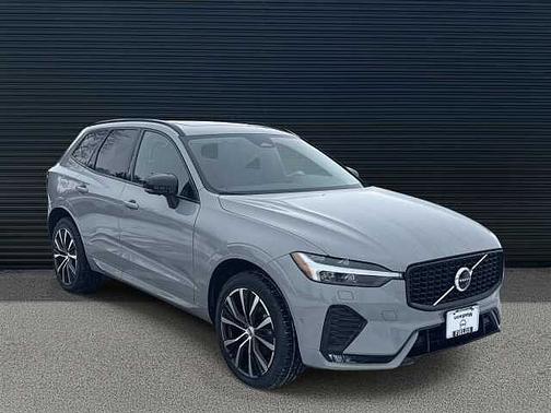 2025 Volvo XC60 Plus