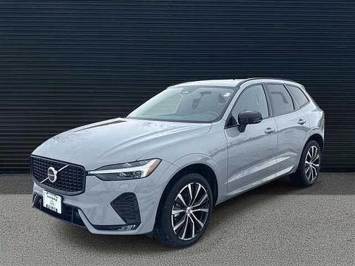 2025 Volvo XC60 Plus