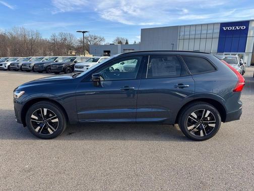 Denim Blue Metallic 2026 Volvo XC60 B5 Plus
