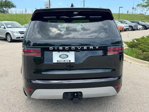 Santoriniblack 2026 Land Rover Discovery Gemini Edition