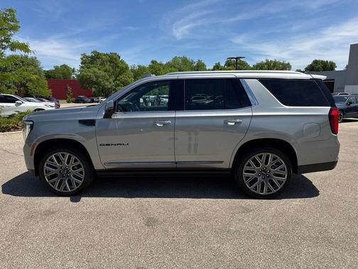 Sterling Metallic 2025 GMC Yukon Denali Ultimate