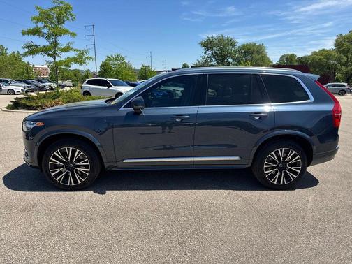 Denim Blue Metallic 2025 Volvo XC90 Plug-In Hybrid T8 Plus 6-Seater