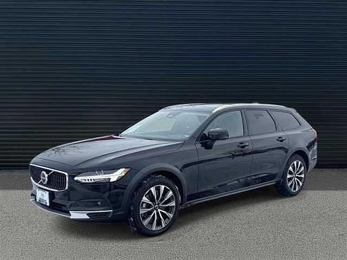 2024 Volvo V90 Cross Country Plus