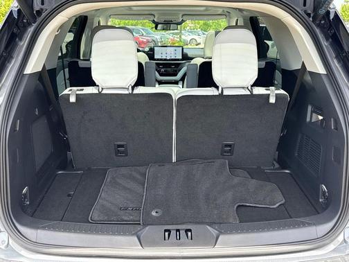 Carbonized Gray Metallic 2025 Ford Explorer Platinum