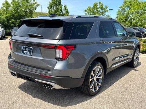 Carbonized Gray Metallic 2025 Ford Explorer Platinum
