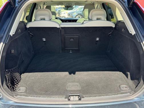 Denim Blue Metallic 2023 Volvo XC60 Recharge Plug-In Hybrid T8 Plus Dark Theme