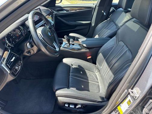 Bluestone Metallic 2018 BMW 530 xDrive