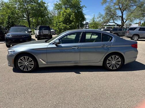 Bluestone Metallic 2018 BMW 530 xDrive