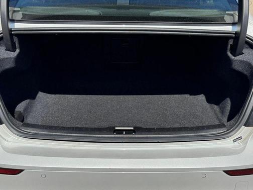Crystal White 2025 Volvo S60 B5 Core