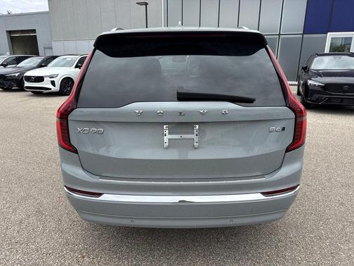 Vapour Grey Metallic 2026 Volvo XC90 Plus, B6 AWD Gas (mild hybrid), Gasoline, Bright, 7 Seats