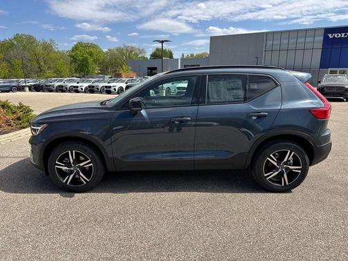Denim Blue 2026 Volvo XC40 Core, B5 AWD Gas (mild hybrid), Dark
