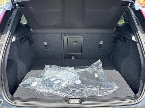 Denim Blue 2026 Volvo XC40 Core, B5 AWD Gas (mild hybrid), Dark