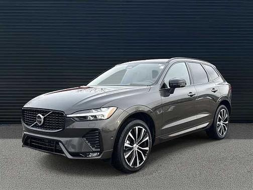 2025 Volvo XC60 Plus