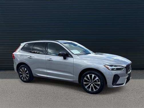 2023 Volvo XC60 B5 AWD Plus Dark