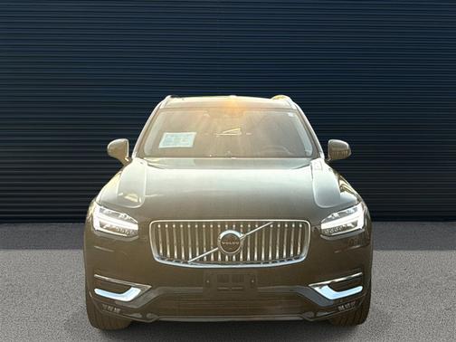 2022 Volvo XC90 T6 AWD Inscription 7 Seater