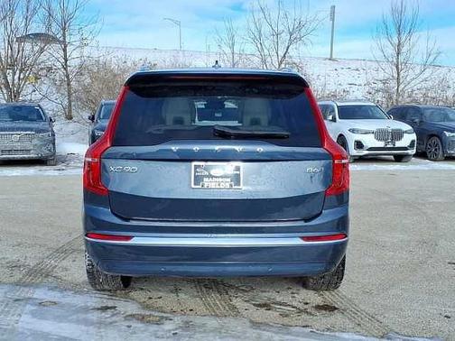 2024 Volvo XC90 Plus