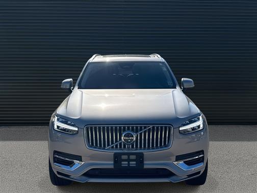 2024 Volvo XC90 Recharge Plug-In Hybrid T8 Plus 6-Seater