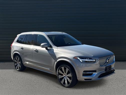 2024 Volvo XC90 Recharge Plug-In Hybrid T8 Plus 6-Seater