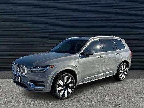 2024 Volvo XC90 Plus