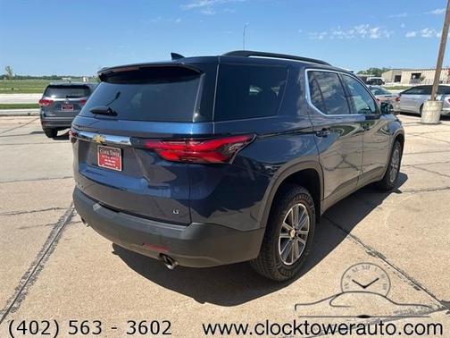 2022 Chevrolet Traverse LT Cloth