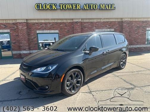 2018 Chrysler Pacifica Touring Plus