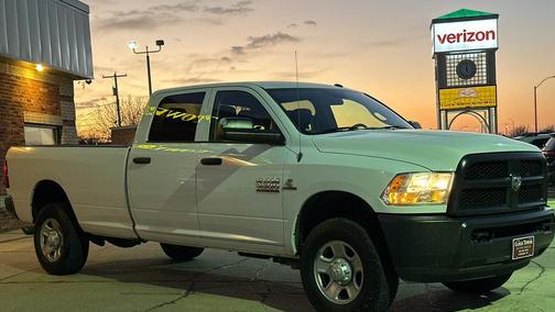 2017 RAM 3500 Tradesman Crew Cab 4x4 8' Box