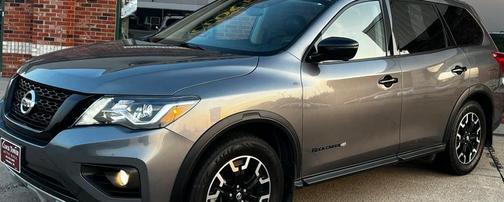 2019 Nissan Pathfinder SL