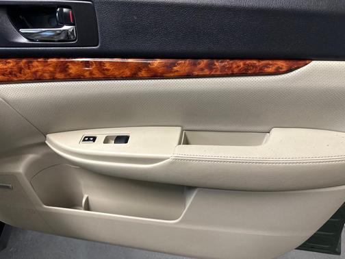 2011 Subaru Outback 2.5 i Limited