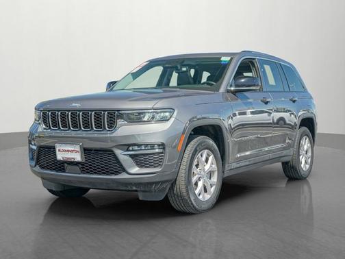 Baltic Gray Metallic Clearcoat 2022 Jeep Grand Cherokee Limited