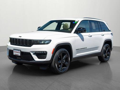 Bright White Clearcoat 2023 Jeep Grand Cherokee Limited