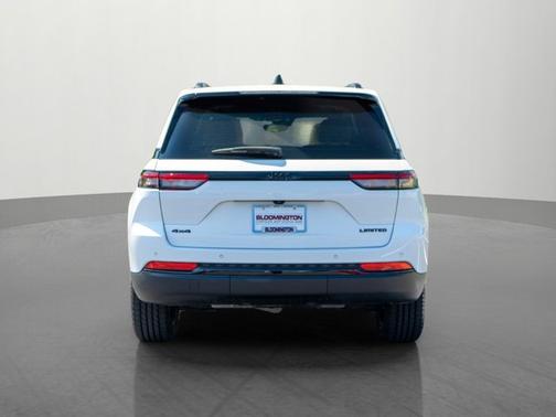 Bright White Clearcoat 2023 Jeep Grand Cherokee Limited